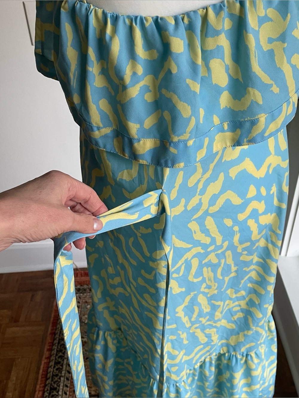 Derek Lam Blue yellow Scribble Print Tie Midi Dress Size 42 US 6 /Medium - Picture 8 of 11